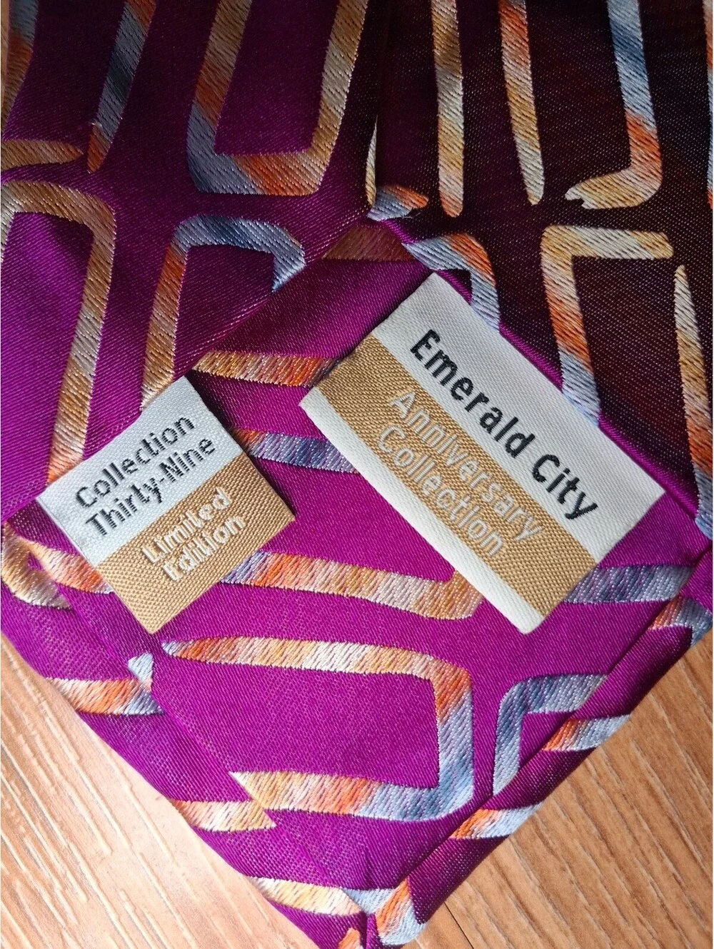 LIMITED EDITION VINTAGE Jerry Garcia Silk Tie Magenta Wide